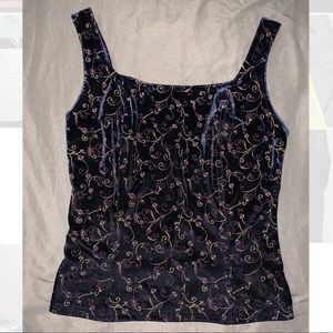 Beautiful corset style top!